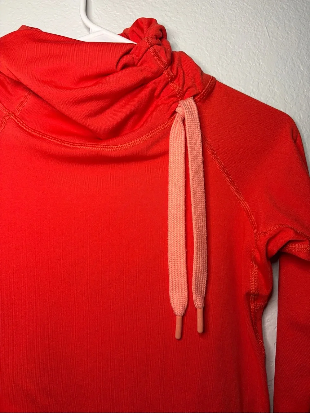 Nike Pro Dri-FIT Training Sweatshirt Drawstring Turtle Neck Coral Red Small